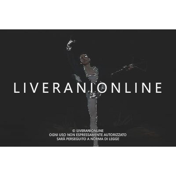 \'Il lago dei cigni\' con il Teatro Nazionale di Opera e Balletto della Moldavia al teatro Arcimboldi di Milano nella foto: Dinu Tamazlacaru © Antonio Sorano - ag. Aldo Liverani sas