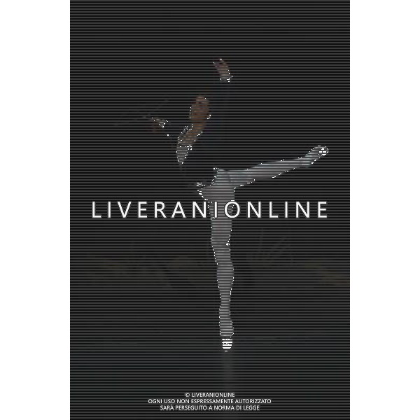 \'Il lago dei cigni\' con il Teatro Nazionale di Opera e Balletto della Moldavia al teatro Arcimboldi di Milano nella foto: Dinu Tamazlacaru © Antonio Sorano - ag. Aldo Liverani sas