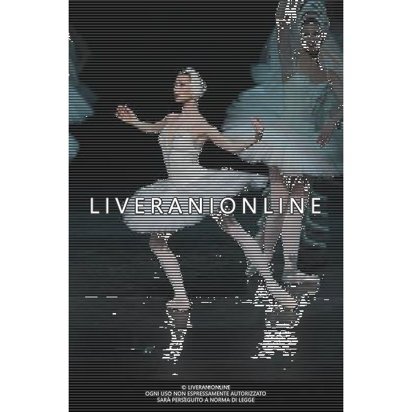 \'Il lago dei cigni\' con il Teatro Nazionale di Opera e Balletto della Moldavia al teatro Arcimboldi di Milano nella foto: Iana Salendo © Antonio Sorano - ag. Aldo Liverani sas