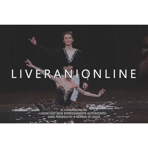 \'Il lago dei cigni\' con il Teatro Nazionale di Opera e Balletto della Moldavia al teatro Arcimboldi di Milano nella foto: Iana Salendo e Dinu Tamazlacaru, primi solisti del Teatro dell\'Opera di Berlino © Antonio Sorano - ag. Aldo Liverani sas