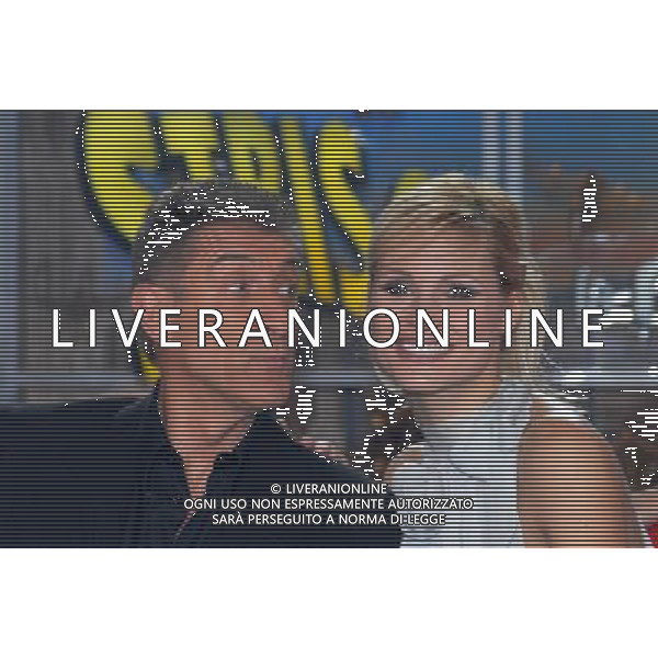 \'STRISCIA LA NOTIZIA\' TRASMISSIONE TELEVISIVA - MILANO 14/02/2008 NELLA FOTO EZIO GREGGIO E MICHELLE HUNZIKER PH AGENZIA ALDO LIVERANI SAS 