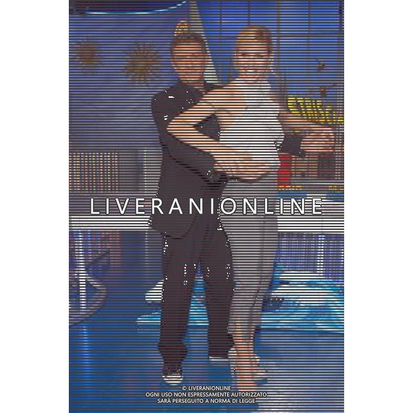 \'STRISCIA LA NOTIZIA\' TRASMISSIONE TELEVISIVA - MILANO 14/02/2008 NELLA FOTO EZIO GREGGIO E MICHELLE HUNZIKER PH AGENZIA ALDO LIVERANI SAS 