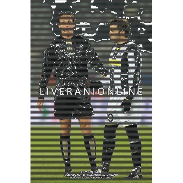 Juventus - Catania 14-01-2009 Coppa Italia Tim Cup 2008/2009 Nella foto: L\'arbitro Banti e Alessandro Del Piero ©Manuela Viganti/Agenzia Aldo Liverani Sas