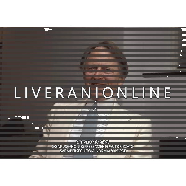 TOM WOLFE GIORNALISTA ARCHIVIO AG. ALDO LIVERANI RETROSPETTIVA