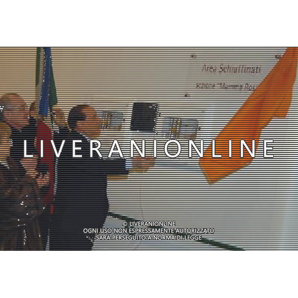 MILANO 20/1/2009 PIO ALBERGO TRIVULZIO INAUGURAZIONE DI UN NUOVO PADIGLIONE DEDICATO A \'MAMMA ROSA\' MADRE DI SILVIO BERLUSCONI NELLA FOTO SILVIO BERLUSCONI FOTO ROMANO/AG ALDO LIVERANI