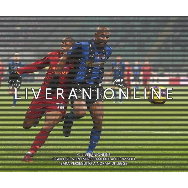 Inter -Roma 21/01/2009 Calcio Coppa Italia Tim Cup 2008-2009 Nella foto Maicon contro Baptista Foto Agenzia Aldo Liverani Sas