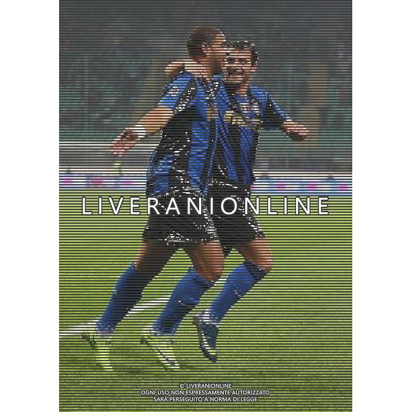 Inter -Roma 21/01/2009 Calcio Coppa Italia Tim Cup 2008-2009 Nella foto esultanza dopo il gol di Adriano con dejan stankovic Foto Agenzia Aldo Liverani Sas