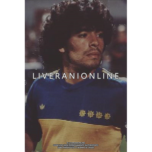 DIEGO ARMANDO MARADONA CON LA MAGLIA DEL BOCA JUNIOR FOTO ARCHIVIO - AGENZIA ALDO LIVERANI