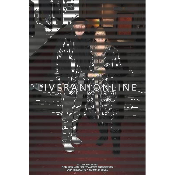 PRIMA DELLO SPETTACOLO TEATRALE: \' THE PROZAC FAMILY\' TEATRO PARIOLI - ROMA NELLA FOTO: ALEX PARTEXANO CON LA MOGLIE © MASSIMO BRUNI - AG. ALDO LIVERANI SAS