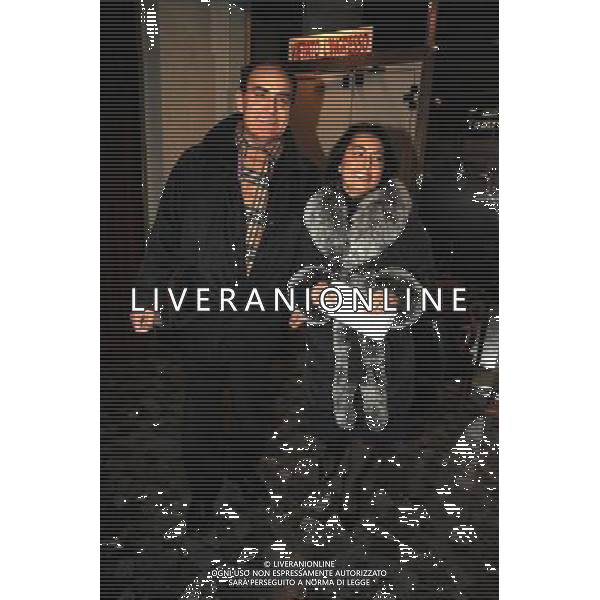 PRIMA DELLO SPETTACOLO TEATRALE: \' THE PROZAC FAMILY\' TEATRO PARIOLI - ROMA NELLA FOTO: LUIGI MASTRONARDI E MOGLIE ( GENITORI DI ALESSANDRA MASTRONARDI) © MASSIMO BRUNI - AG. ALDO LIVERANI SAS