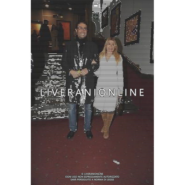 PRIMA DELLO SPETTACOLO TEATRALE: \' THE PROZAC FAMILY\' TEATRO PARIOLI - ROMA NELLA FOTO: MARCO FALAGUASTA CON UN\'AMICA © MASSIMO BRUNI - AG. ALDO LIVERANI SAS