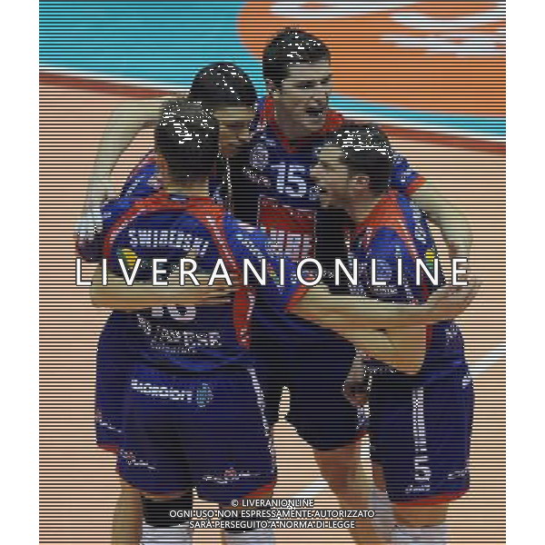 TIM Cup A1 Final Four di Volley 1° Semifinale Forlì(FC) - 31.01.2009 Lube Banca Marche Macerata–Copra Nordmeccanica Piacenza Nella Foto:MACERATA ESULTA /Ph.Vitez-Ag. Aldo Liverani