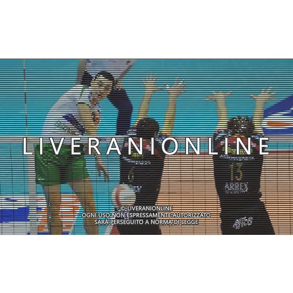TIM Cup A1 Final Four di Volley 2° Semifinale Forlì(FC) - 31.01.2009 Bre Banca Lannutti Cuneo–Sisley Treviso Nella Foto:NIKOLOV VLADIMIR /Ph.Vitez-Ag. Aldo Liverani