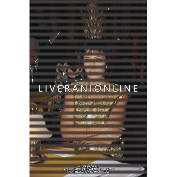 TRASMISSIONE TV: \' BALLANDO CON LE STELLE\' STUDI VOXON - ROMA NELLA FOTO: CANDIDA MORVILLO ( Direttore di Novella 2000) © MASSIMO BRUNI - AG. ALDO LIVERANI SAS