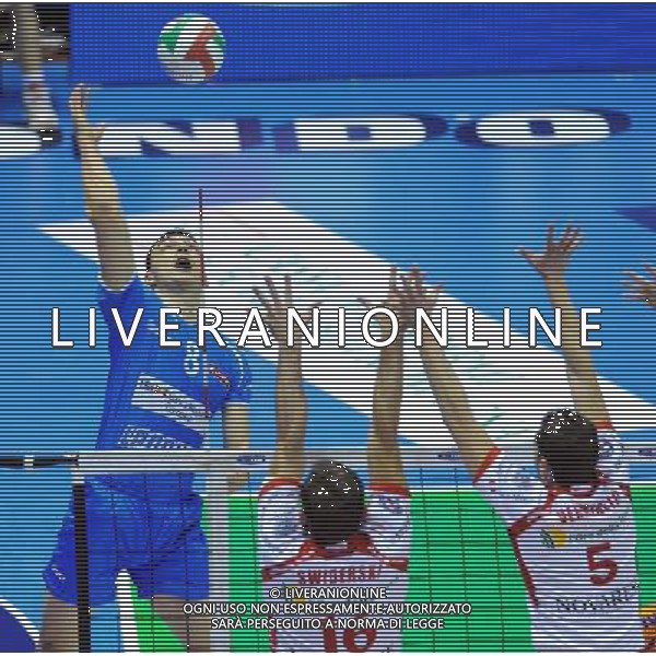 TIM Cup A1 Final Four di Volley Finale Forli\'(FC) - 01.02.2009 Bre Banca Lannutti Cuneo-Lube Banca Marche Macerata Nella Foto: NIKOLOV VLADIMIR /Ph.Vitez-Ag. Aldo Liverani
