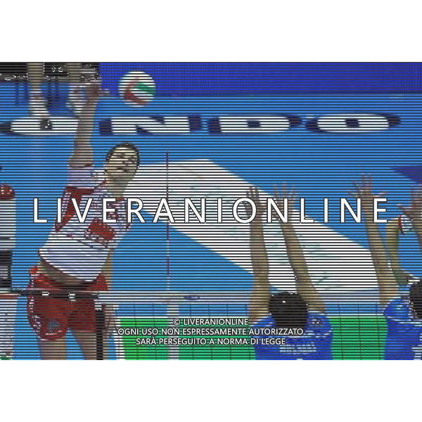 TIM Cup A1 Final Four di Volley Finale Forli\'(FC) - 01.02.2009 Bre Banca Lannutti Cuneo-Lube Banca Marche Macerata Nella Foto: OMRCEN IGOR /Ph.Vitez-Ag. Aldo Liverani