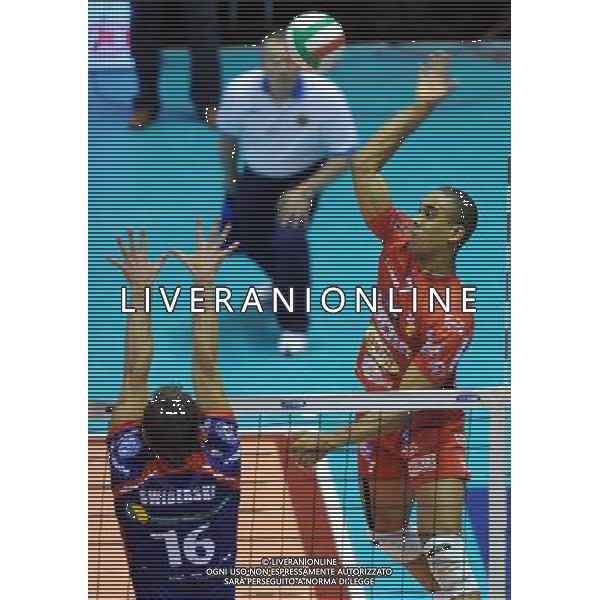 TIM Cup A1 Final Four di Volley 1° Semifinale Forli\'(FC) - 31.01.2009 Lube Banca Marche Macerata-Copra Nordmeccanica Piacenza Nella Foto:MARSHALL LEONEL /Ph.Vitez-Ag. Aldo Liverani
