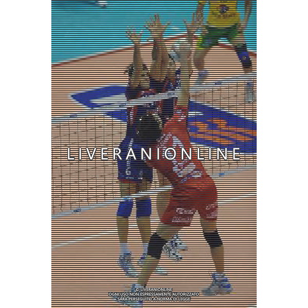 TIM Cup A1 Final Four di Volley 1° Semifinale Forli\'(FC) - 31.01.2009 Lube Banca Marche Macerata-Copra Nordmeccanica Piacenza Nella Foto:ZLATANOV HRISTO-BARTOLETTI ANDREA /Ph.Vitez-Ag. Aldo Liverani