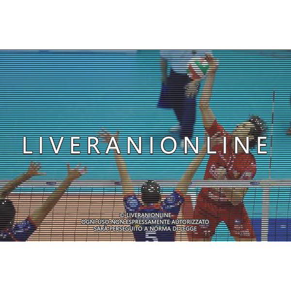TIM Cup A1 Final Four di Volley 1° Semifinale Forli\'(FC) - 31.01.2009 Lube Banca Marche Macerata-Copra Nordmeccanica Piacenza Nella Foto:ZLATANOV HRISTO /Ph.Vitez-Ag. Aldo Liverani