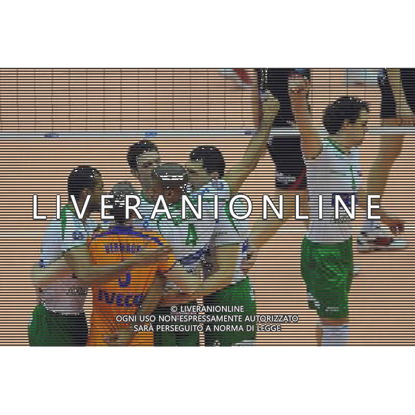 TIM Cup A1 Final Four di Volley 2a Semifinale Forli\'(FC) - 31.01.2009 Bre Banca Lannutti Cuneo-Sisley Treviso Nella Foto:ESULTANZA CUNEO /Ph.Vitez-Ag. Aldo Liverani