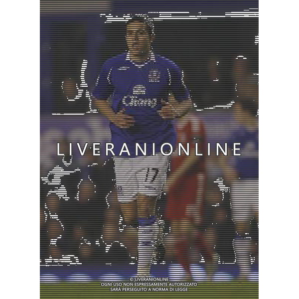 Everton\'s Tim Cahill in action with Liverpool\'s Steven Gerrard, Everton Vs Liverpool, FA Cup 4th Round Replay, Goodison Park, Everton, Date 040209 ph.AGENZIA ALDO LIVERANI SAS ONLY FOR ITALY