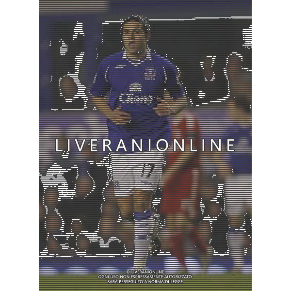 Everton\'s Tim Cahill in action with Liverpool\'s Steven Gerrard, Everton Vs Liverpool, FA Cup 4th Round Replay, Goodison Park, Everton, Date 040209 ph.AGENZIA ALDO LIVERANI SAS ONLY FOR ITALY
