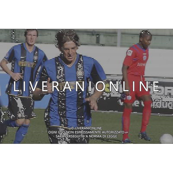 VIAREGGIO, 9 FEBBRAIO 2009 TORNEO DI VIAREGGIO \'COPPA CARNEVALE\' 2009 INTER QUEENS PARK RANGERS NELLA FOTO: ESULTANZA DI ANTONIO ESPOSITO DOPO IL SUO GOL DELL\'1-0 FOTO AG. A. LIVERANI SAS