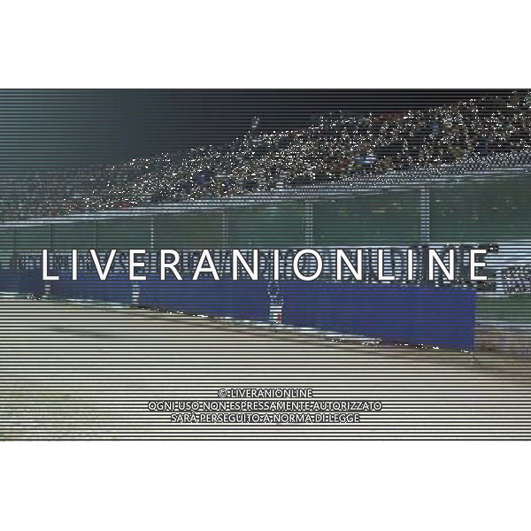 ANCONA 16/11/2003 ITALIA-ROMANIA AMICHEVOLE NELLA FOTO STRISCIONE IN RICORDO DEI CARABINIERI UCCISI IN IRAQ* FOTO ALDO LIVERANI