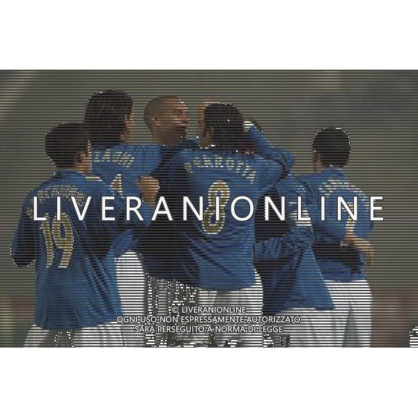 ANCONA 16/11/2003 ITALIA-ROMANIA AMICHEVOLE NELLA FOTO ABBRACCI ESULTANZA DOPO IL GOL DI DI VAIO MARCO* FOTO ALDO LIVERANI