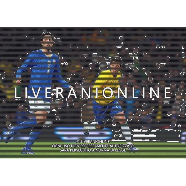 Amichevole Internazionale Londra - 10.02.2009 Brasile-Italia Nella Foto: ESULTANZA DOPO IL GOL DI ELANO DEL 1-0 /Ph.Vitez-Ag. Aldo Liverani