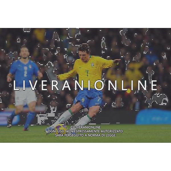 Amichevole Internazionale Londra - 10.02.2009 Brasile-Italia Nella Foto: IL GOL DI ELANO DEL 1-0 /Ph.Vitez-Ag. Aldo Liverani