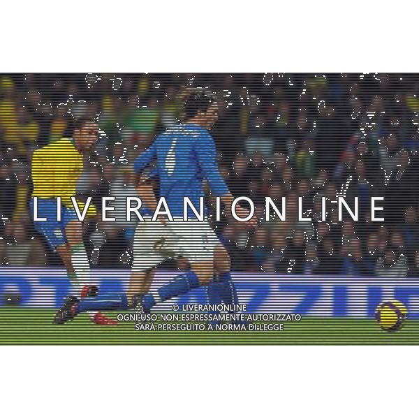 Amichevole Internazionale Londra - 10.02.2009 Brasile-Italia Nella Foto: IL GOL DI ROBINHO DEL 2-0 /Ph.Vitez-Ag. Aldo Liverani