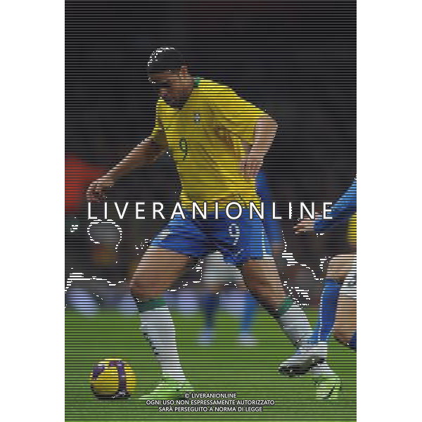 Amichevole Internazionale Londra - 10.02.2009 Brasile-Italia Nella Foto:ADRIANO /Ph.Vitez-Ag. Aldo Liverani