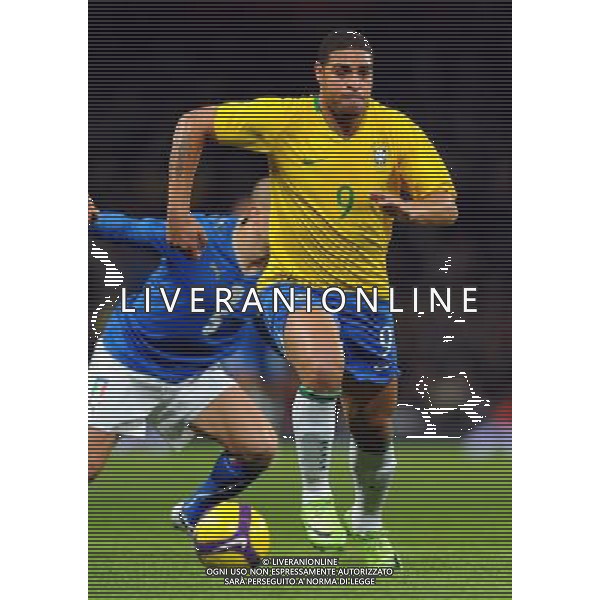 Amichevole Internazionale Londra - 10.02.2009 Brasile-Italia Nella Foto:ADRIANO /Ph.Vitez-Ag. Aldo Liverani