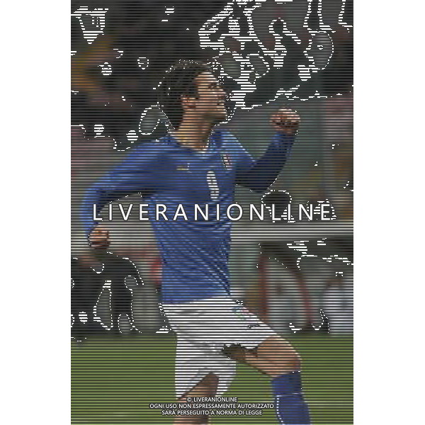 Italia - Svezia Nazionale U21 amichevole Trieste 11/02/2009 nella foto esultanza dopo il gol su rigore di robert Acquafresca ph garbuio/Ag. Aldo Liverani Sas