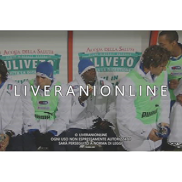 TRIESTE 11/02/2009 GARA AMICHEVOLE ITALIA-SVEZIA UNDER 21 NELLA FOTO:MARIO BALOTELLI IN PANCHINA FOTO PAOLA GARBUIO/AG.ALDO LIVERANI