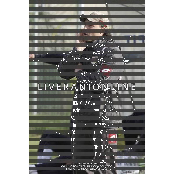 MONTEMURLO (PO), 11 FEBBRAIO 2009 TORNEO DI VIAREGGIO \'COPPA CARNEVALE\' 2009 INTER PALERMO NELLA FOTO: PERGOLIZZI ALLENATORE DEL PALERMO FOTO AG. A. LIVERANI SAS