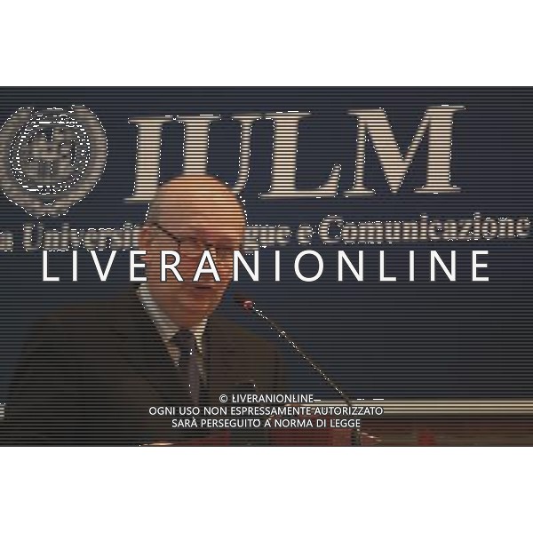 MILANO 16 FEBBRAIO 2009 UNIVERSITA\' IULM CERIMONIA DI APERTURA DELL\'ANNO ACCADEMICO 2008/2009 ALLO IULM E CONSEGNA LAURA HONORIS CAUSA A MAURIZIO COSTANZO. NELLA FOTO: SANDRO BONDI PH FRANCESCO BONFANTI-AG ALDO LIVERANI