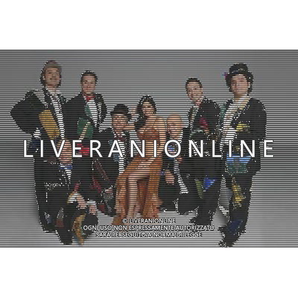 e io pago - nella foto: Yespica,Martufello,Mario Zamma,Carlo Frisi,Gianluca Ramazzotti,lÍattrice-cantante Emy Bergamo,Antonio Giuliani,Battaglia \' Miseferi TRASMISSIONE TV: \' E IO PAGO\' ( 2007) AG. ALDO LIVERANI SAS
