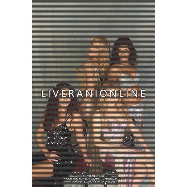 TRASMISSIONE TV: \' MICONSENTA\' ( 2003) NELLA FOTO: GABRIELLA LABATE - ANGELA MELILLO - VALERIA MARINI - PAMELA PRATI AG. ALDO LIVERANI SAS