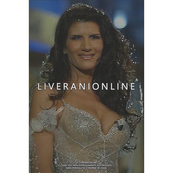TRASMISSIONE TV: \' MICONSENTA\' ( 2003) NELLA FOTO: PAMELA PRATI AG. ALDO LIVERANI SAS