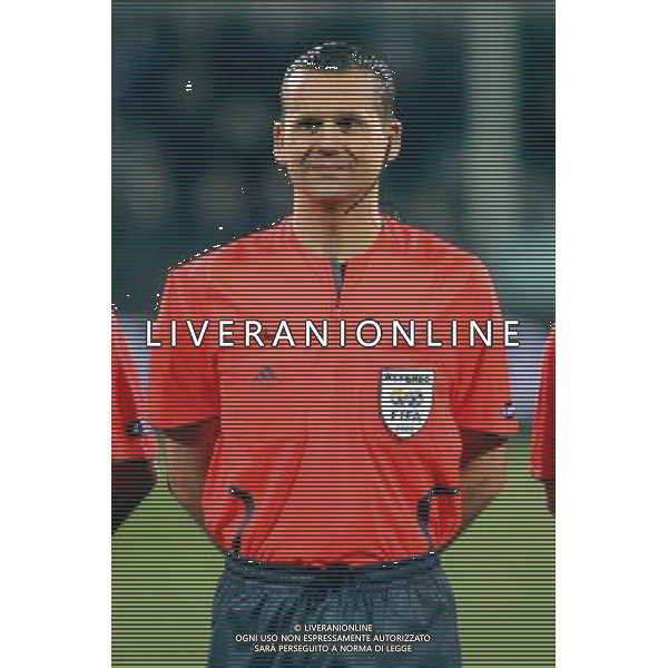 FIRENZE, 19 FEBBRAIO 2009 TERZO TURNO COPPA UEFA FIORENTINA AJAX AMSTERDAM NELLA FOTO: L\'ARBITRO CESAR MUNIZ FERNANDEZ FOTO AG. A. LIVERANI SAS