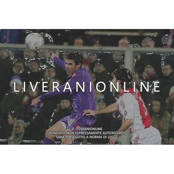 FIRENZE, 19 FEBBRAIO 2009 TERZO TURNO COPPA UEFA FIORENTINA AJAX AMSTERDAM NELLA FOTO: ADRIAN MUTU E OLEGUER PRESAS RENOM FOTO AG. A. LIVERANI SAS