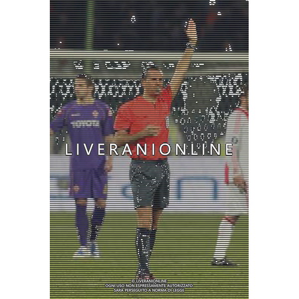 FIRENZE, 19 FEBBRAIO 2009 TERZO TURNO COPPA UEFA FIORENTINA AJAX AMSTERDAM NELLA FOTO: L\'ARBITRO CESAR MUNIZ FERNANDEZ FOTO AG. A. LIVERANI SAS
