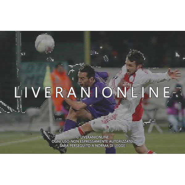 FIRENZE, 19 FEBBRAIO 2009 TERZO TURNO COPPA UEFA FIORENTINA AJAX AMSTERDAM NELLA FOTO: LUCIANO ZAURI E MIRALEM SULEJMANI FOTO AG. A. LIVERANI SAS