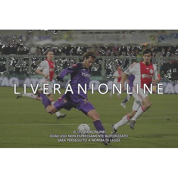 FIRENZE, 19 FEBBRAIO 2009 TERZO TURNO COPPA UEFA FIORENTINA AJAX AMSTERDAM NELLA FOTO: OCCASIONE ALBERTO GILARDINO FOTO AG. A. LIVERANI SAS