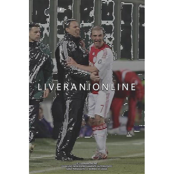 FIRENZE, 19 FEBBRAIO 2009 TERZO TURNO COPPA UEFA FIORENTINA AJAX AMSTERDAM NELLA FOTO: L\'ESULTANZA DI KENNEDY BAKIRCIOGLU DOPO IL GOL DELL\'1-0 CON MARCO VAN BASTEN FOTO AG. A. LIVERANI SAS