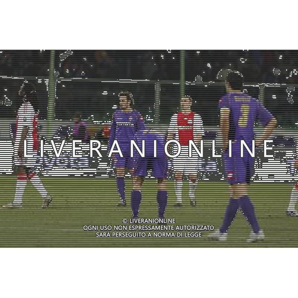 FIRENZE, 19 FEBBRAIO 2009 TERZO TURNO COPPA UEFA FIORENTINA AJAX AMSTERDAM NELLA FOTO: DELUSIONE FIORENTINA A FINE PARTITA FOTO AG. A. LIVERANI SAS