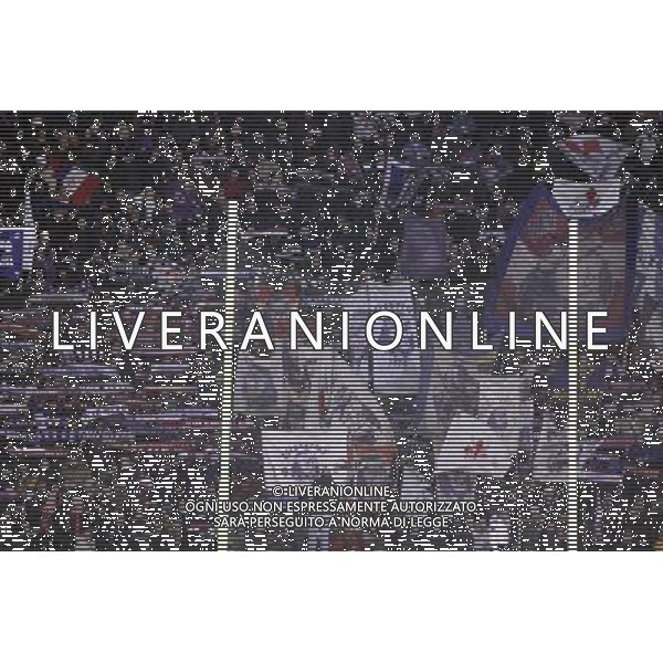 FIRENZE, 19 FEBBRAIO 2009 TERZO TURNO COPPA UEFA FIORENTINA AJAX AMSTERDAM NELLA FOTO: I TIFOSI DELLA FIORENTINA FOTO AG. A. LIVERANI SAS