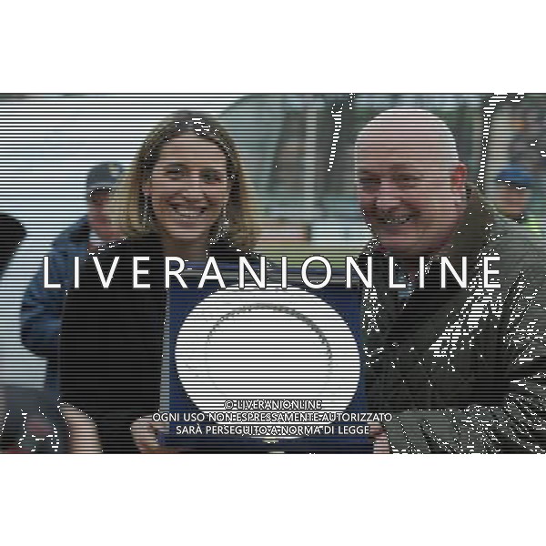 Viareggio Cup World Football Tournament 61°Coppa Carnevale Finale Viareggio - 23.02.2009 Juventus-Sampdoria Nella Foto: PREMIO NICOLO\' GALLI A MEI DELL\'INTER, RITIRA IL PADRE /Ph.Vitez-Ag. Aldo Liverani